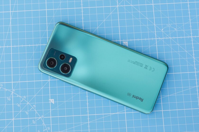 На этот смартфон Xiaomi мало кто пожалуется: обзор Redmi Note 12 (5G)