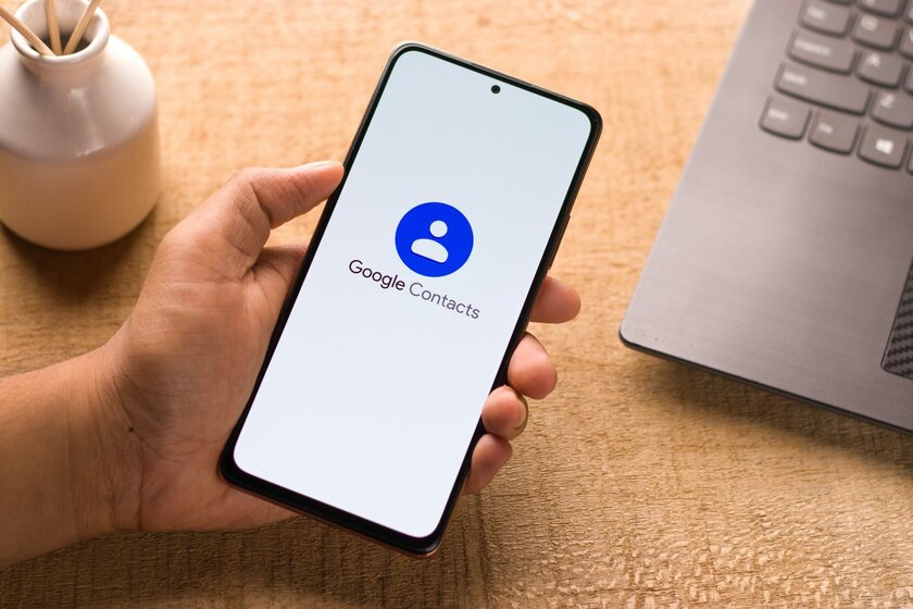 «Контакты» на Android будут показывать время и погоду людей из телефонной книги. Как это выглядит