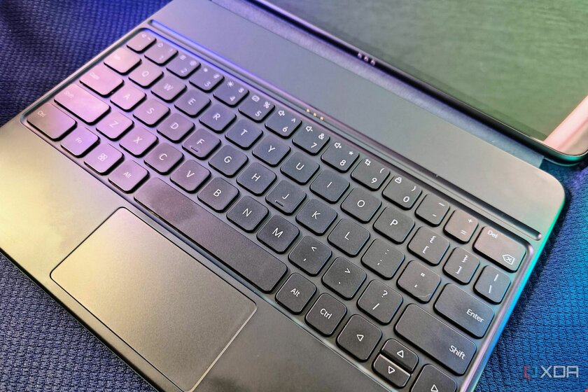 Наконец, достойный и недорогой планшет на Android! Обзор OnePlus Pad — Аксессуары. 1