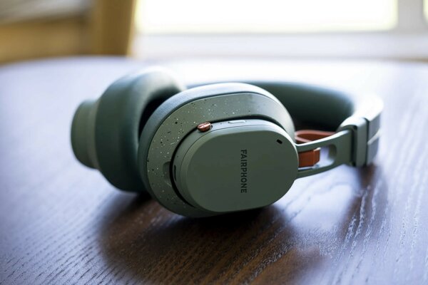 Производитель модульных смартфонов Fairphone выпустил разборные наушники