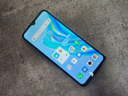 Недорогие и мощные: в России стартовали продажи смартфонов Infinix Hot 30 и Hot 30i