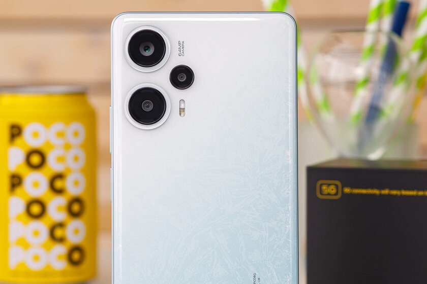 Первый Turbo-смартфон от Xiaomi — чем интересен? Тестирую Redmi Note 12 Turbo (Poco F5) — Дизайн. 2