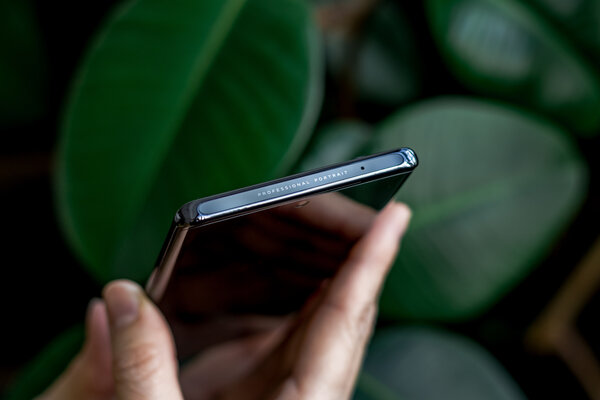 Два абсолютно разных смартфона из одной серии: обзор Vivo V27 и V27e — Внешний вид. 6