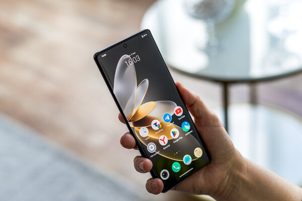 Два абсолютно разных смартфона из одной серии: обзор Vivo V27 и V27e — Экран. 3