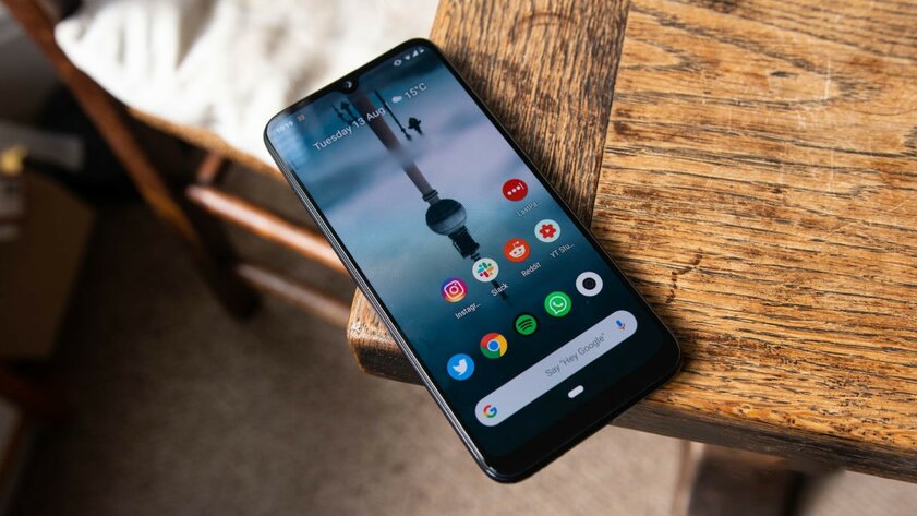 Россияне предпочитают Xiaomi: компания стала лидером по поставкам смартфонов в страну