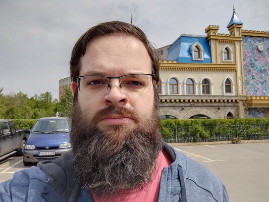 Это самый лёгкий смартфон на 5 000 мАч. Обзор среднебюджетного Sony Xperia 10 V — Камера. 37