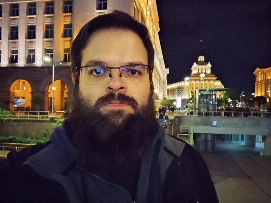 Это самый лёгкий смартфон на 5 000 мАч. Обзор среднебюджетного Sony Xperia 10 V — Камера. 76