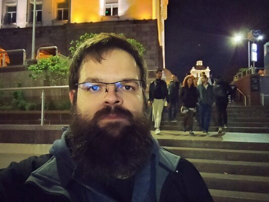 Это самый лёгкий смартфон на 5 000 мАч. Обзор среднебюджетного Sony Xperia 10 V — Камера. 78