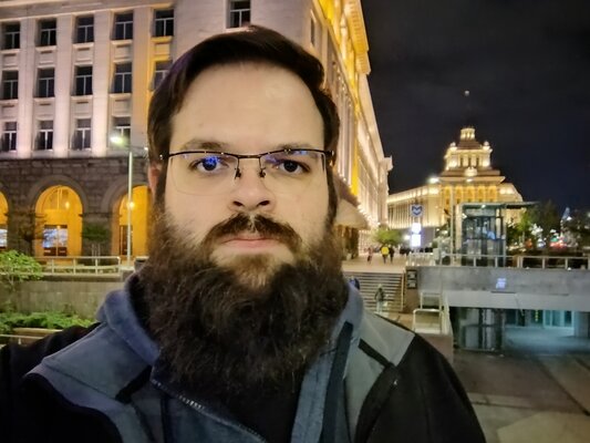 Это самый лёгкий смартфон на 5 000 мАч. Обзор среднебюджетного Sony Xperia 10 V — Камера. 80