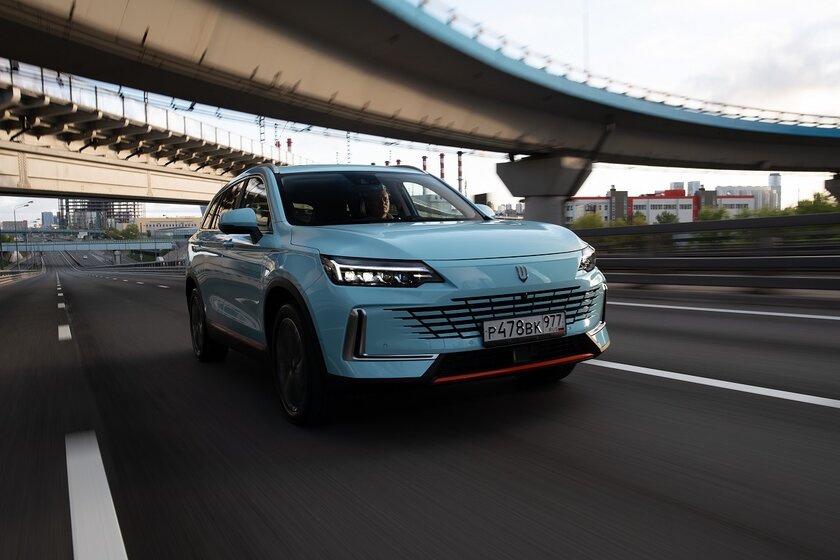 Skywell официально представила гибридный кроссовер HT-i: продажи в России стартуют летом