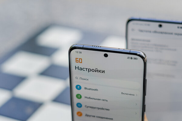Первый взгляд на фотофлагманы Huawei P60 и P60 Pro: Переосмысление и обновление инновационных технологий