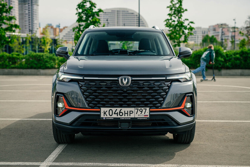 Младшим «китайцам» достаются фишки старших автомобилей. Обзор Changan CS35 Plus 2022 — Встреча. 6