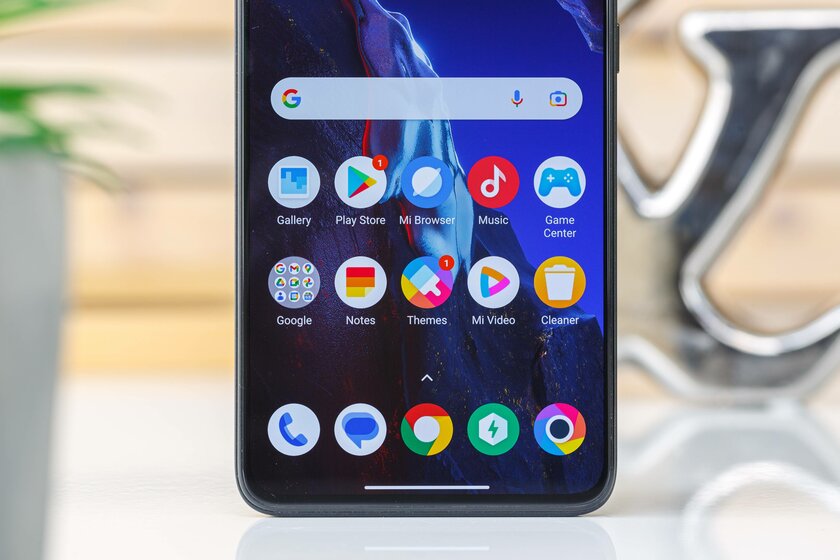 Этот необычный Xiaomi будет у каждого третьего в метро. Вот чем он хорош (и плох) — Дисплей. 3