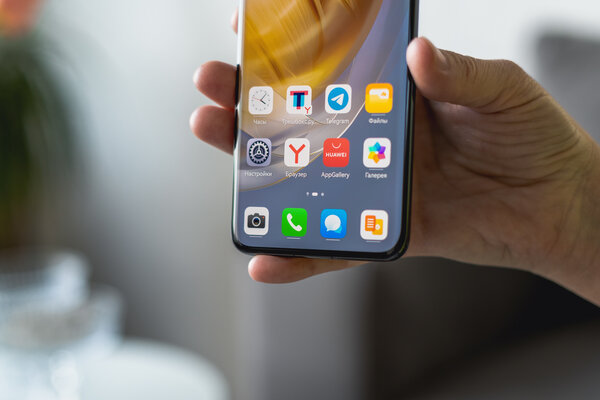 Этот смартфон тягается с абсолютно любым конкурентом? Обзор необычного Huawei P60 Pro — Экран. 5