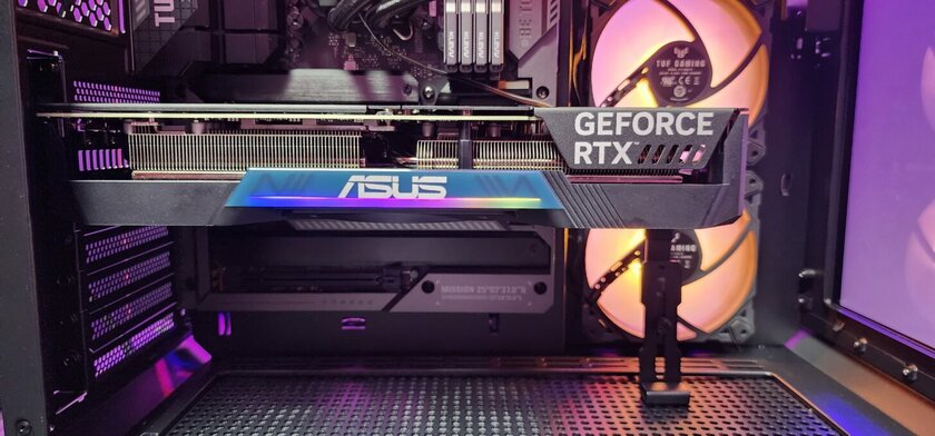 ASUS показала видеокарту без разъёма питания: она будет дороже обычной