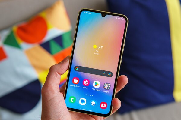 Рейтинг лучших смартфонов до 25 000 рублей: какой купить в июне 2023 — 2. Samsung Galaxy A34 (8/128 ГБ). 1