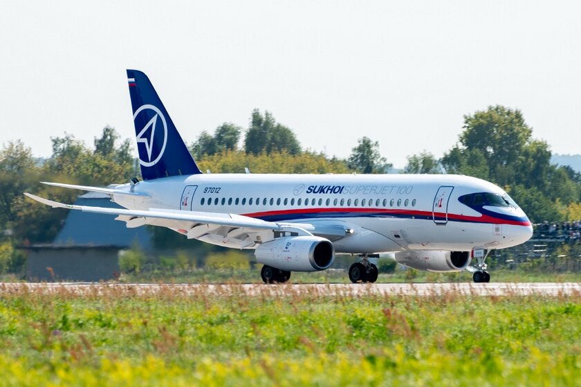 Полностью российский авиалайнер Sukhoi Superjet New впервые взлетит 21 июня