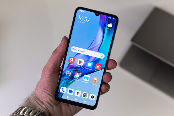 Какой смартфон купить в мае 2024: рейтинг лучших моделей на любой бюджет — Дешёвые смартфоны до 10 000 рублей. 11