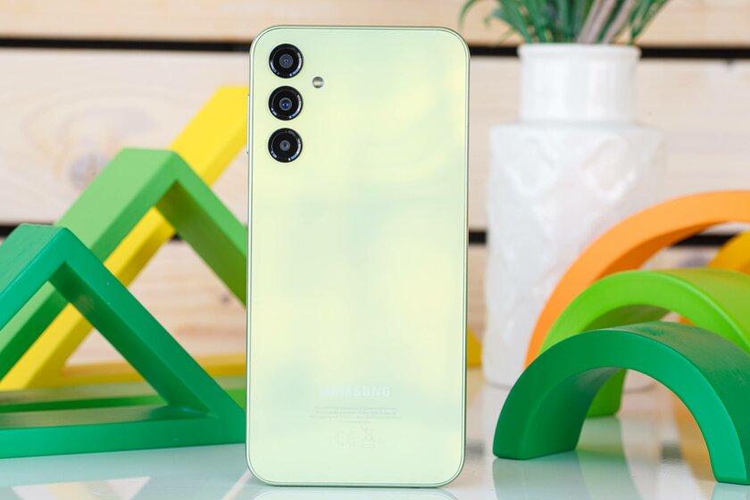 Самый дешёвый Samsung, который стоит покупать. Обзор Galaxy A24 4G