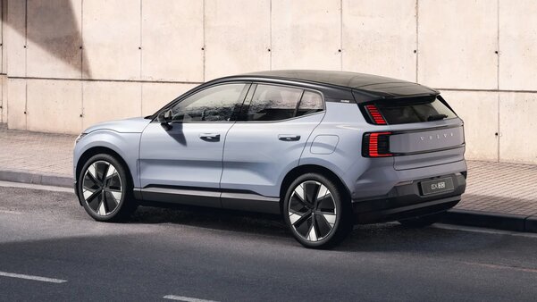 Самый маленький, быстрый и экологичный Volvo: представлен электрический кроссовер Volvo EX30