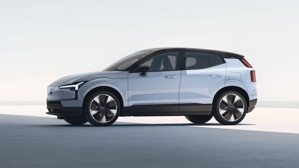 Самый маленький, быстрый и экологичный Volvo: представлен электрический кроссовер Volvo EX30