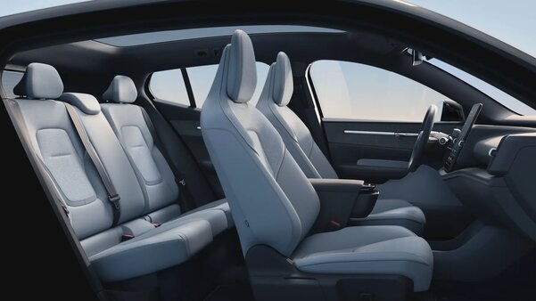 Самый маленький, быстрый и экологичный Volvo: представлен электрический кроссовер Volvo EX30
