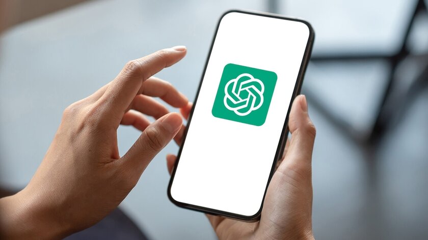 ChatGPT для iOS теперь встраивается в автоматизацию. Ещё появились Drag-and-Drop и поддержка iPad