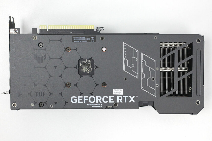 Хорошая видеокарта по плохой цене: обзор ASUS GeForce RTX 4060 Ti TUF OC — Дизайн корпуса. 6