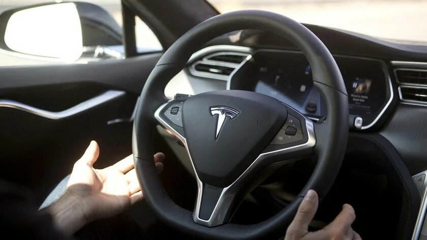 Стали известны шокирующие факты про автопилот Tesla: 736 аварий и 17 погибших