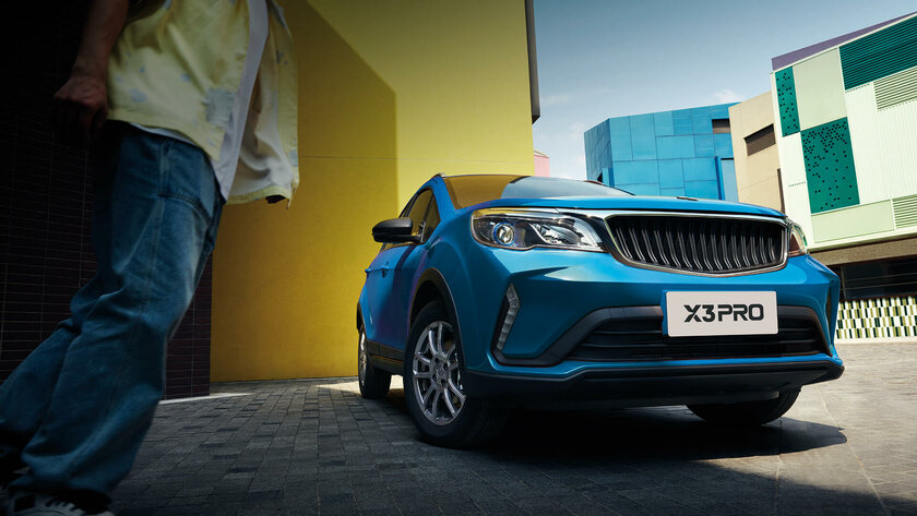 В России стартуют продажи LIVAN X3PRO, компактного кроссовера совместного бренда Geely и Lifan. Объявлены цены