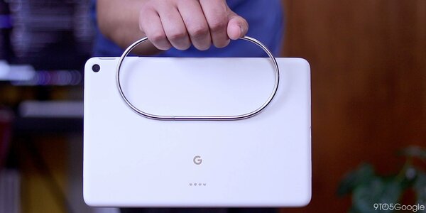 Google переплюнула iPad, сделав Android на планшетах удобным. Обзор недорогого Pixel Tablet — Аксессуары (или их отсутствие). 1