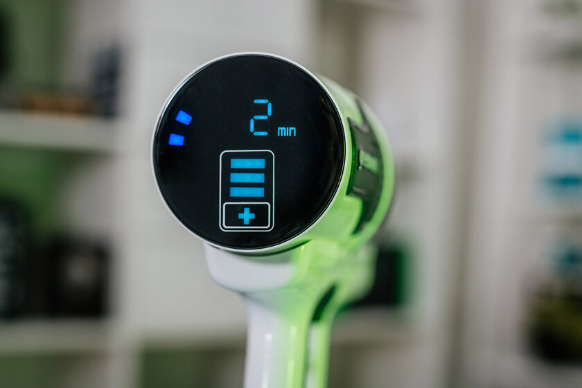 Обзор Greenworks 24В G24SVK4D: вертикальный пылесос на все случаи жизни — Дизайн корпуса. 13