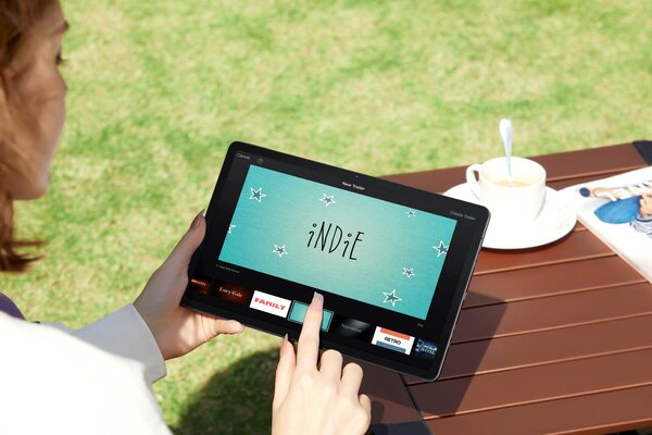 В России появились «бумажные» планшеты TCL. Для любителей рисовать или делать заметки