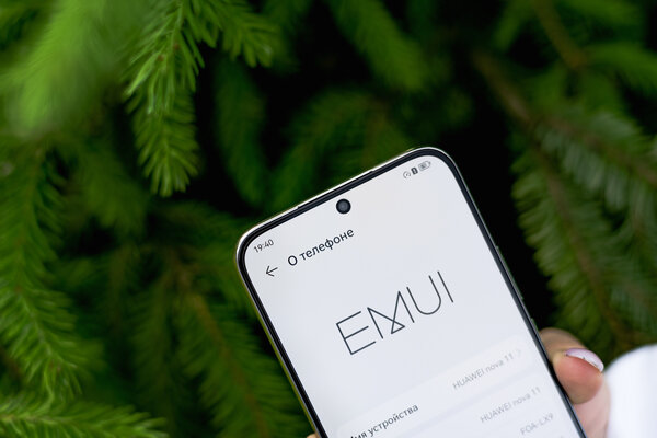 И зачем теперь флагманы? Huawei нашла формулу идеального середнячка (минус только один)