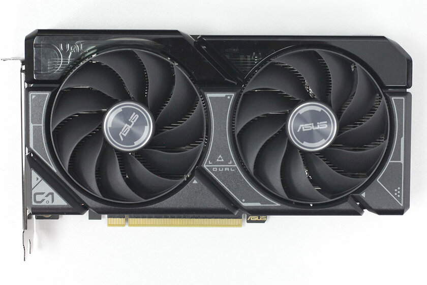 Это не видеокарта, а какая-то шутка: обзор странной RTX 4060 Dual OC от ASUS — Дизайн корпуса. 1