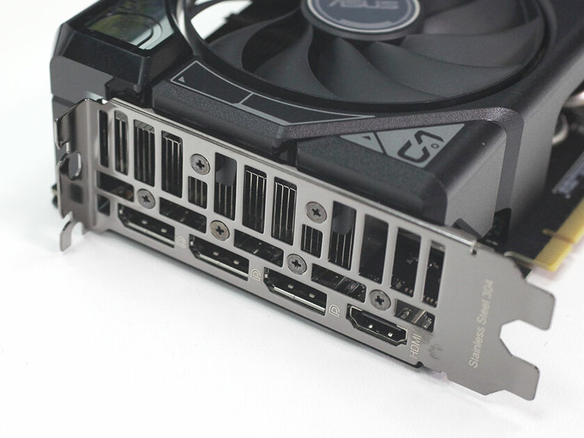 Это не видеокарта, а какая-то шутка: обзор странной RTX 4060 Dual OC от ASUS — Дизайн корпуса. 5