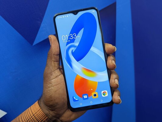 Рейтинг лучших смартфонов до 10 000 рублей: какой купить в сентябре 2023 — 2. TECNO Spark 9 Pro (4/128 ГБ). 2