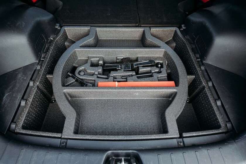 У Changan рост по всем критериям — тестирую CS55 Plus. Авто для ценителей скучной стабильности — Знакомство. 12