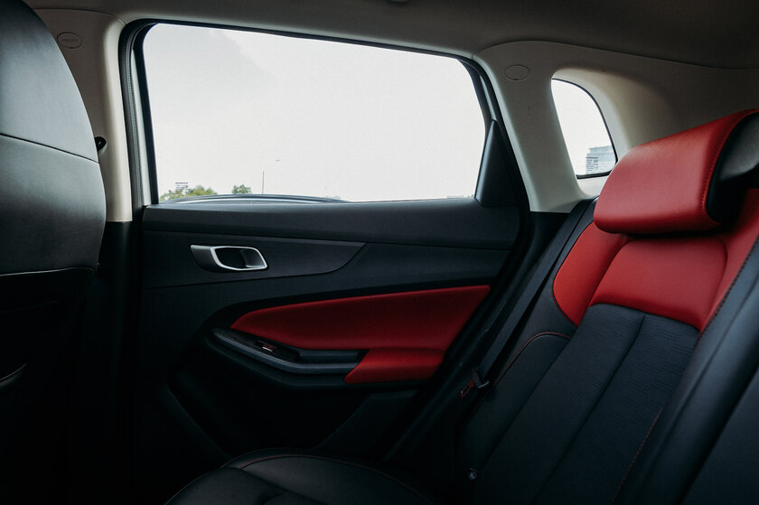 У Changan рост по всем критериям — тестирую CS55 Plus. Авто для ценителей скучной стабильности — Знакомство. 15