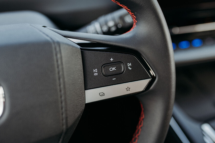 У Changan рост по всем критериям — тестирую CS55 Plus. Авто для ценителей скучной стабильности — Знакомство. 24