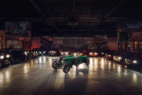 Bentley выпустила спорткар 93-летней давности — реплику Speed Six