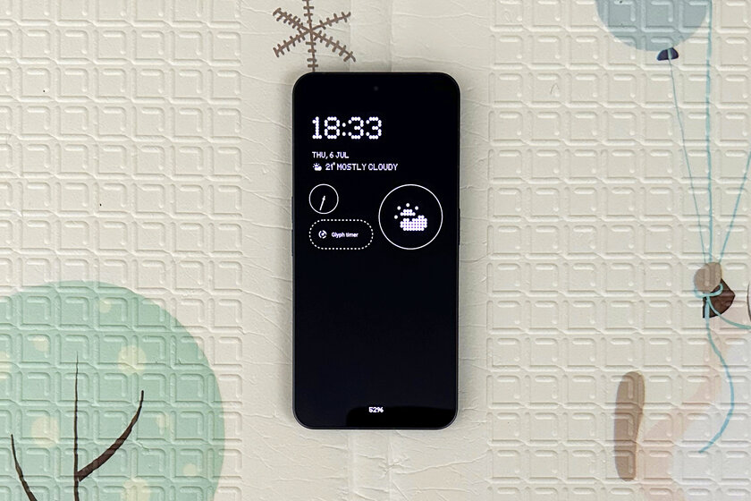 Обзор странного и прозрачного Nothing Phone (2): что в нём кроме светодиодов? — Прошивка. 22