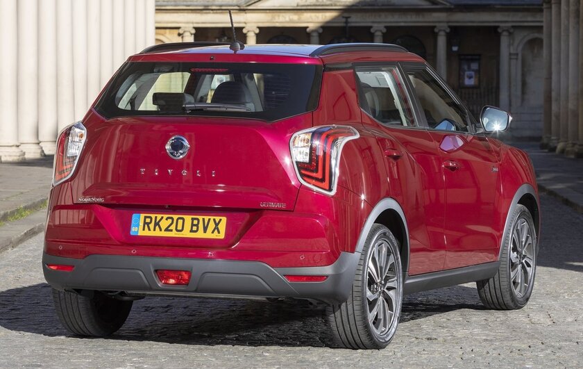 В Россию вновь привезли кроссовер SsangYong Tivoli: стоит дешевле 3 млн рублей