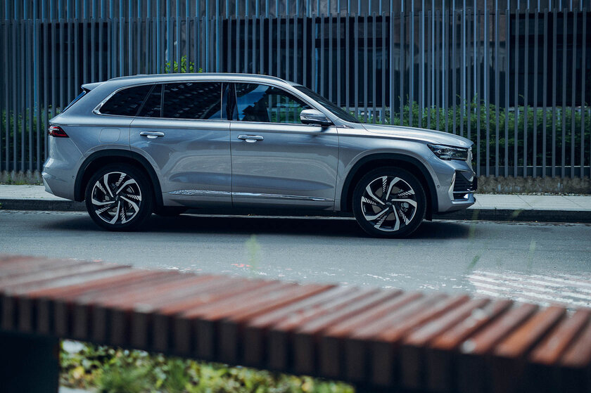 Серьёзный игрок на рынке. Обзор Geely Monjaro 2022 — Отзыв. 10