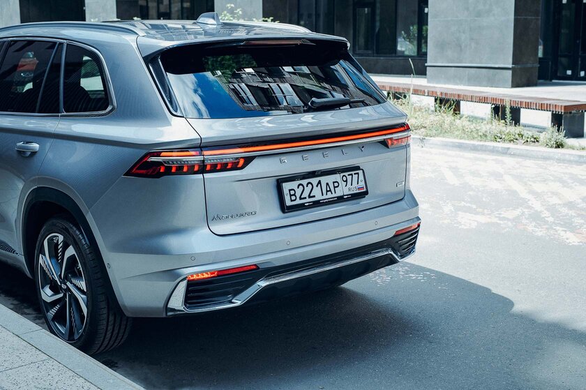Серьёзный игрок на рынке. Обзор Geely Monjaro 2022 — Отзыв. 14