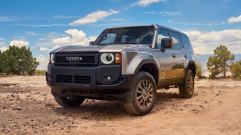 Квадратный и очень проходимый: Toyota представила совершенно новый Land Cruiser Prado 2024