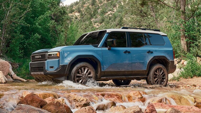 Квадратный и очень проходимый: Toyota представила совершенно новый Land Cruiser Prado 2024