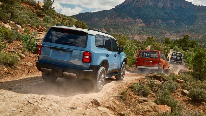 Квадратный и очень проходимый: Toyota представила совершенно новый Land Cruiser Prado 2024