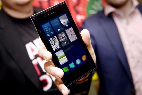 Jolla The Movement продается в Финляндии лучше, чем Apple iPhone 5S/C