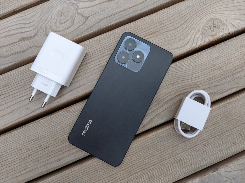 Чемпионская зарядка и много памяти в тонком корпусе: первый взгляд на realme C53 — Самая мощная зарядка в сегменте. 1